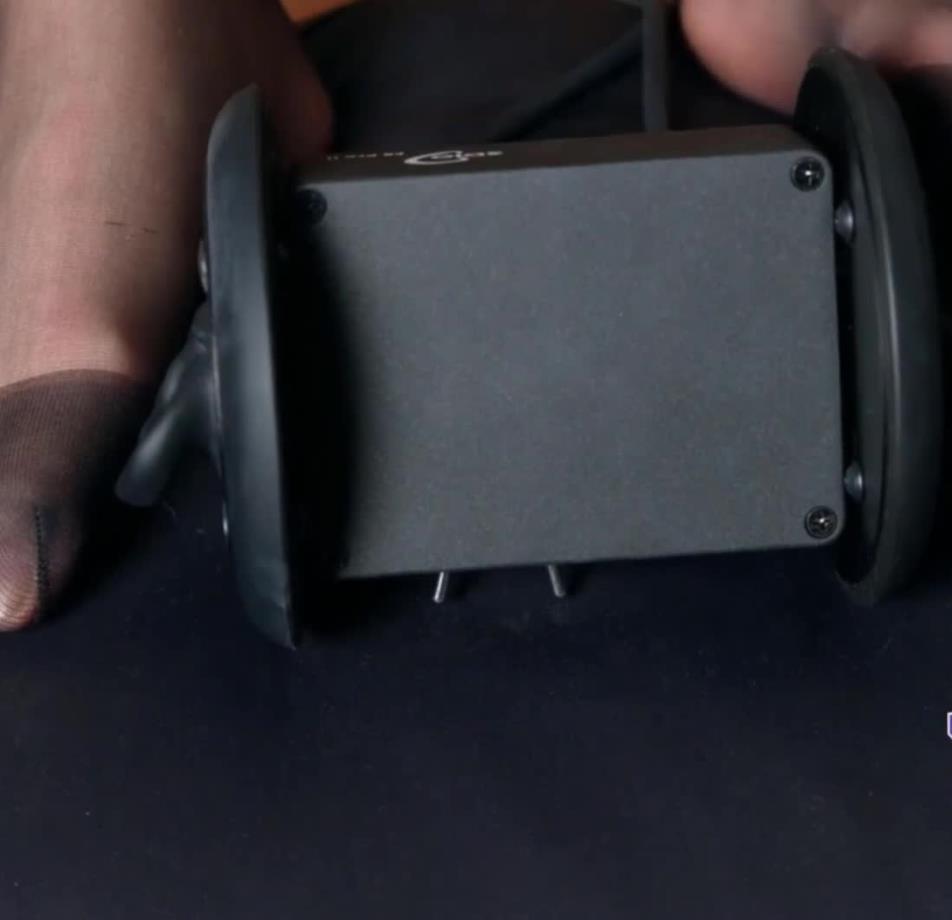 小萌 会员ASMR福利视频黑丝足摩擦